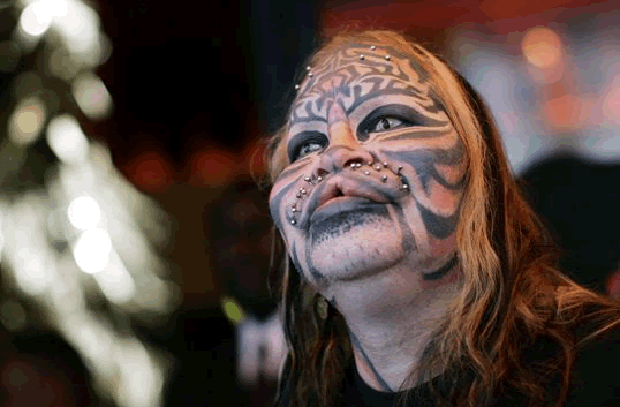 Dennis Avner uomo gatto Dennis Avner uomo gatto
