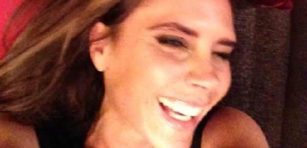 Victoria Beckham può sorridere su Facebook