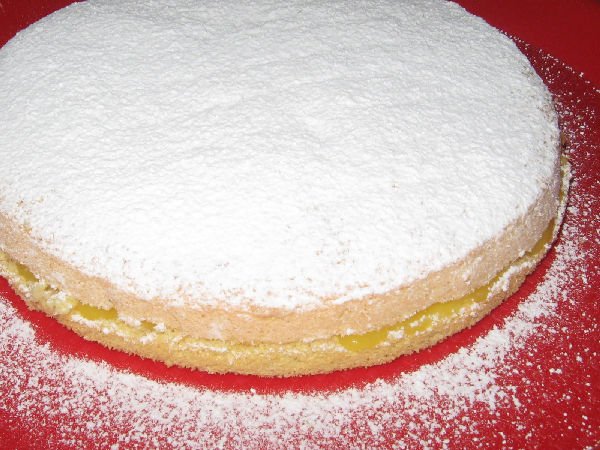 Cocaina nascosta in dispensa, la nonna fa una torta!